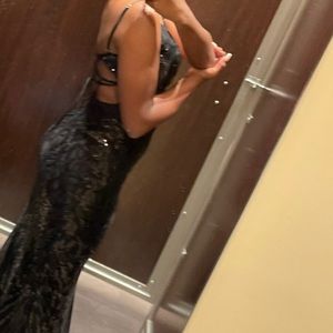 Black slim, backless prom dress